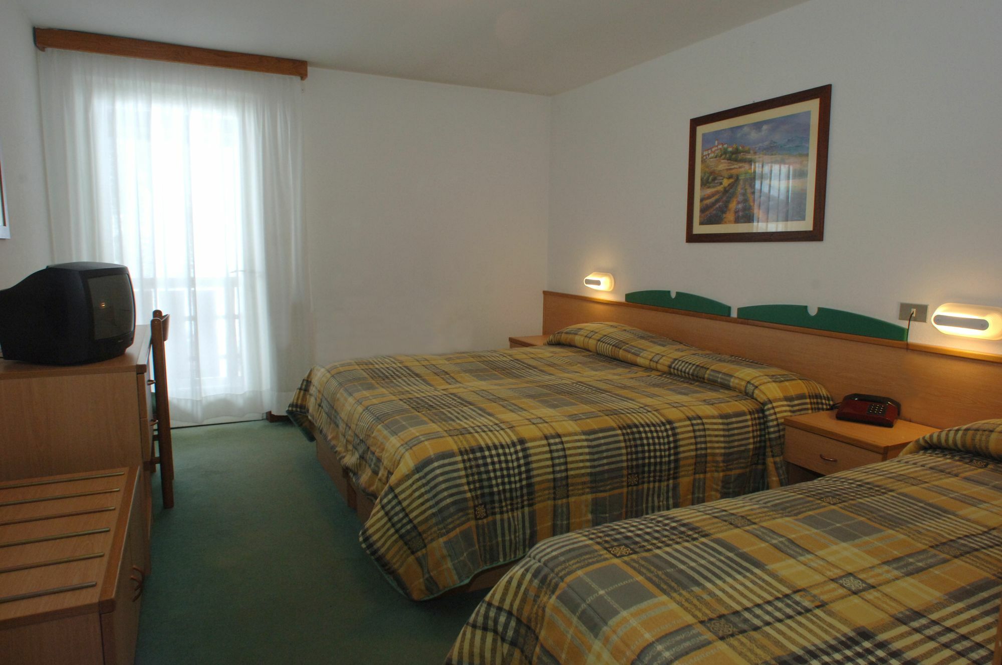 Sport Hotel Pampeago Tesero Buitenkant foto